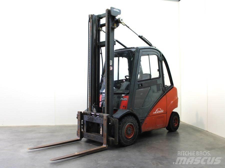 Linde H 25 D Dizelski viličari