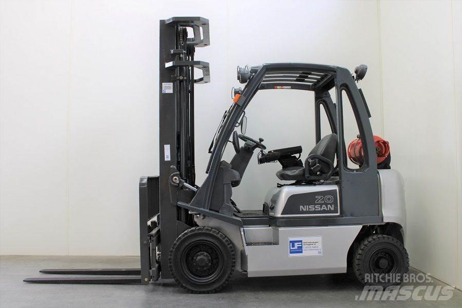 Nissan U1D2A20LQ Plinski viličari