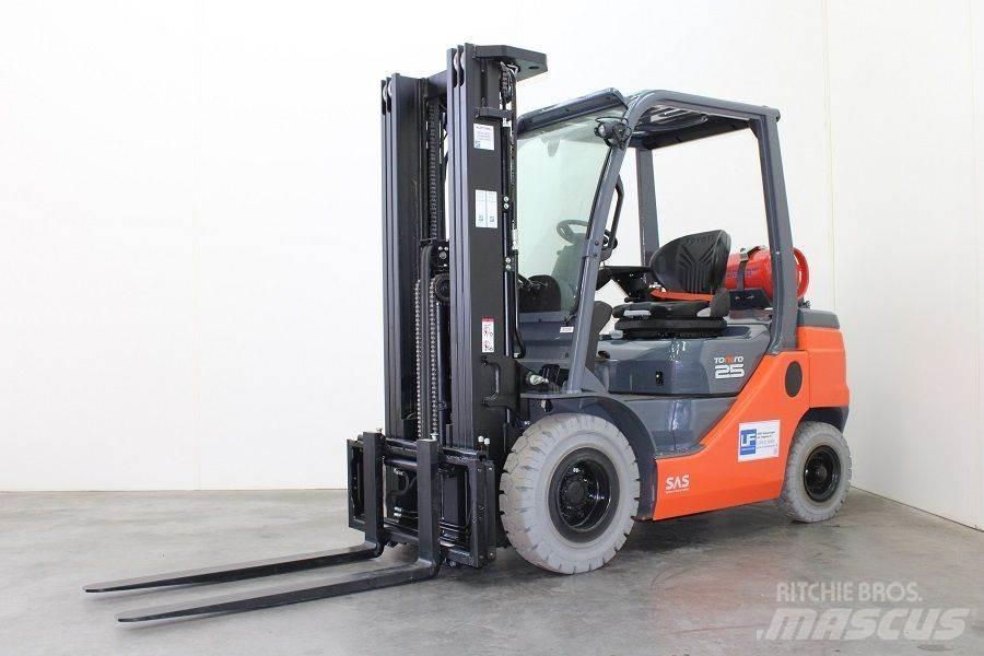 Toyota 02-8FGF25 Plinski viličari