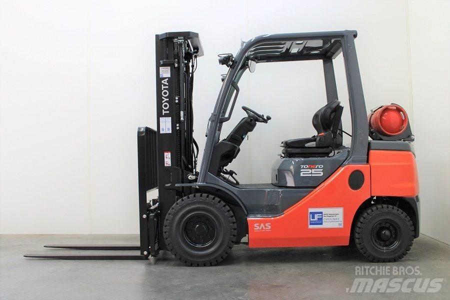 Toyota 02-8FGF25 Plinski viličari