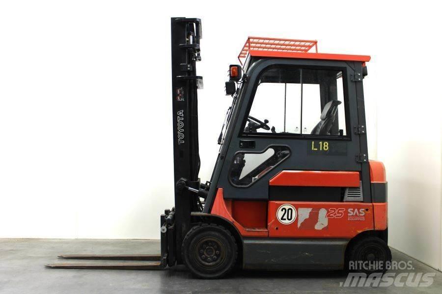 Toyota 7FBM25 Električni viličari