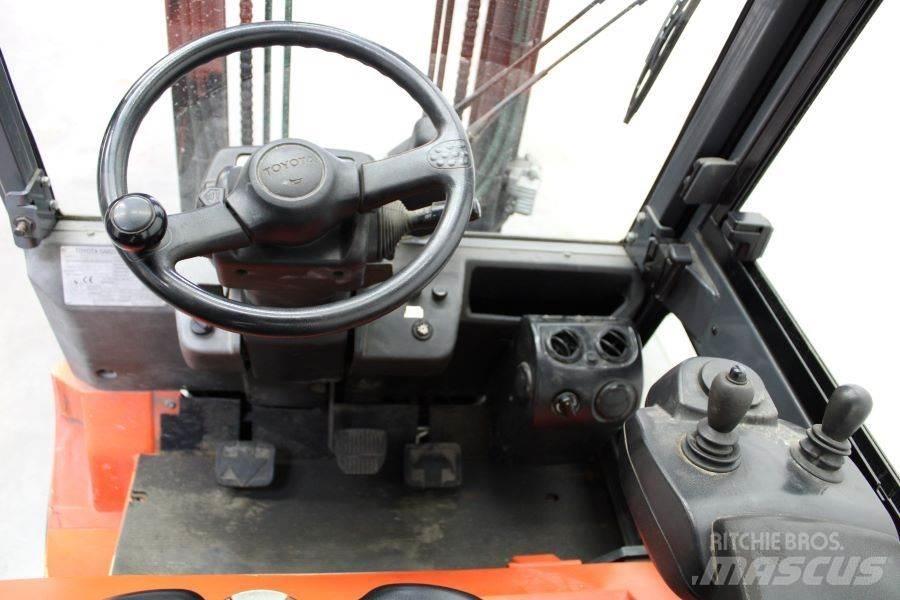 Toyota 7FBM25 Električni viličari