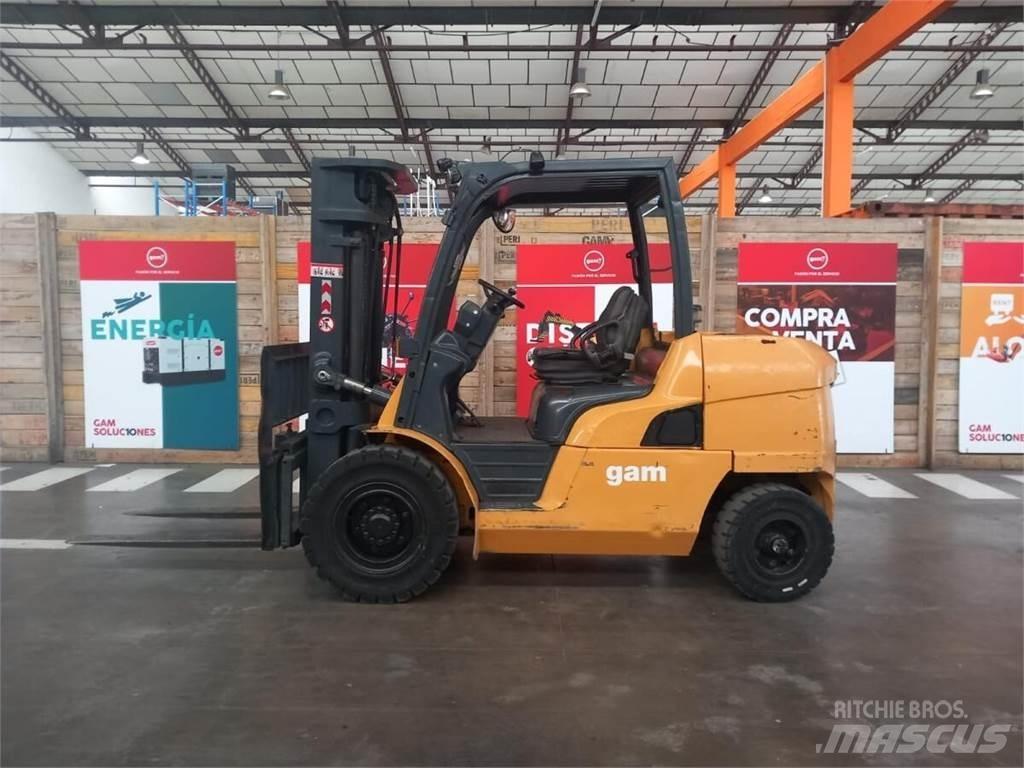 CAT DP45NTD Dizelski viličari