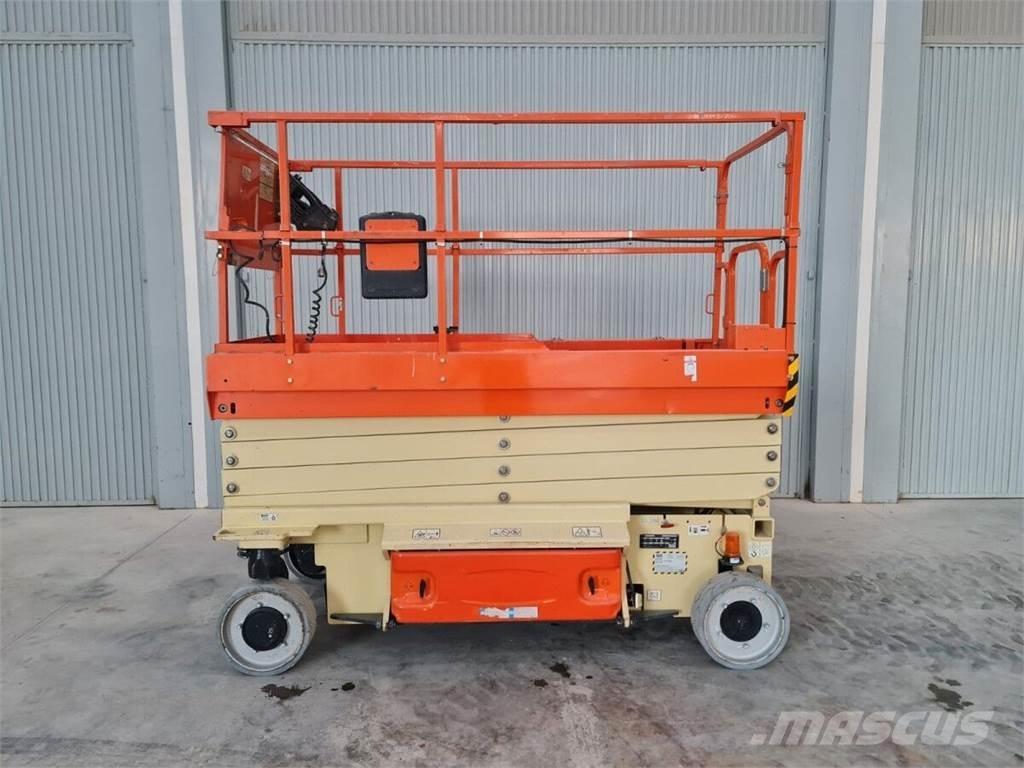 JLG 3246ES Škaraste platforme