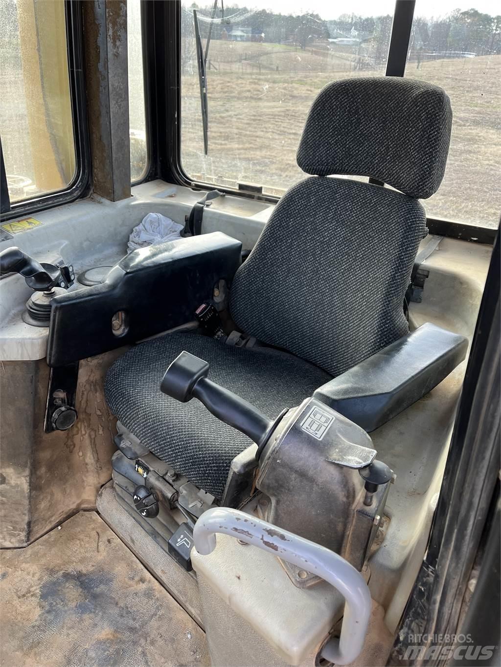 CAT D6R XL Buldožeri gusjeničari
