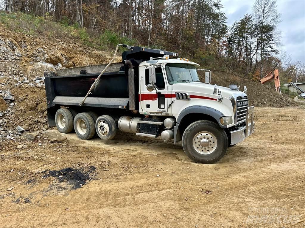 Mack GU713 Kiper kamioni