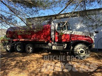 Volvo VNL Vatrogasna vozila