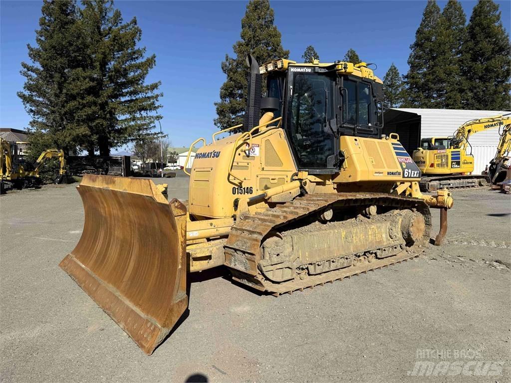 Komatsu D61EXi-24 Buldožeri gusjeničari