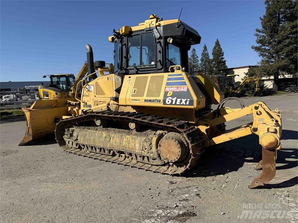 Komatsu D61EXi-24 Buldožeri gusjeničari