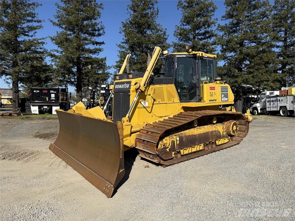 Komatsu D65PX-18 Buldožeri gusjeničari