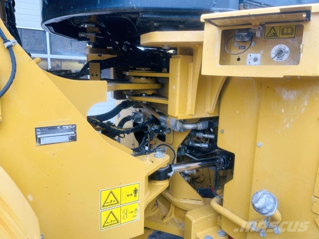 CAT 966K Utovarivači na kotačima