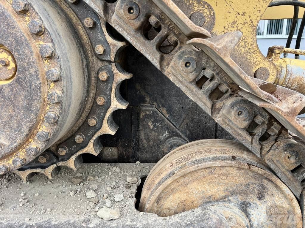 CAT D 7 H Buldožeri gusjeničari