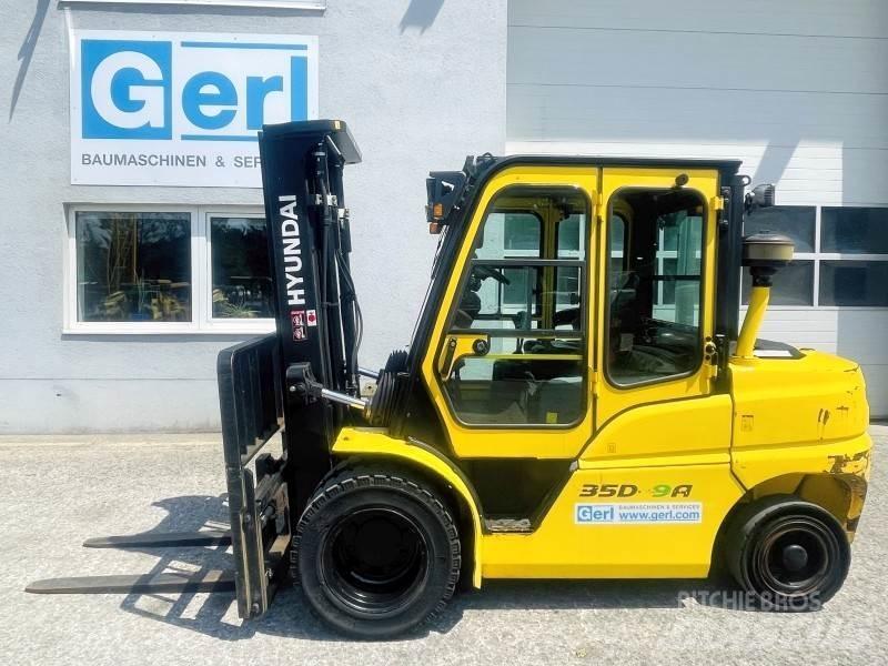 Hyundai 35D-9A Dizelski viličari