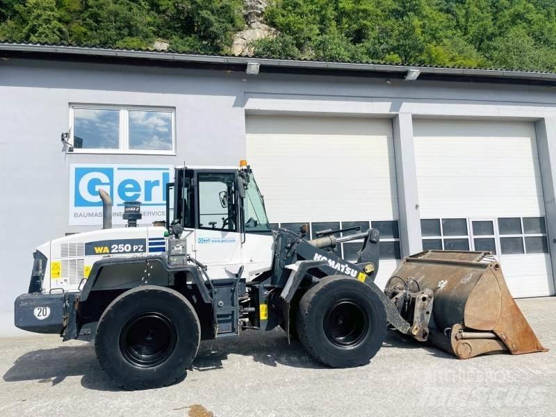 Komatsu WA250PZ-6 Utovarivači na kotačima