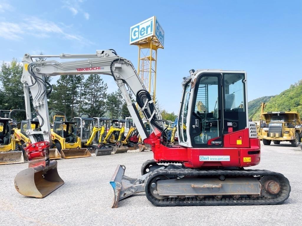Takeuchi TB280FR Mini bageri <7t