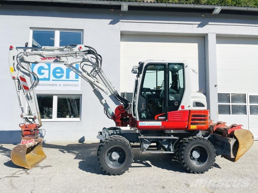 Takeuchi TB295W Bageri na kotačima
