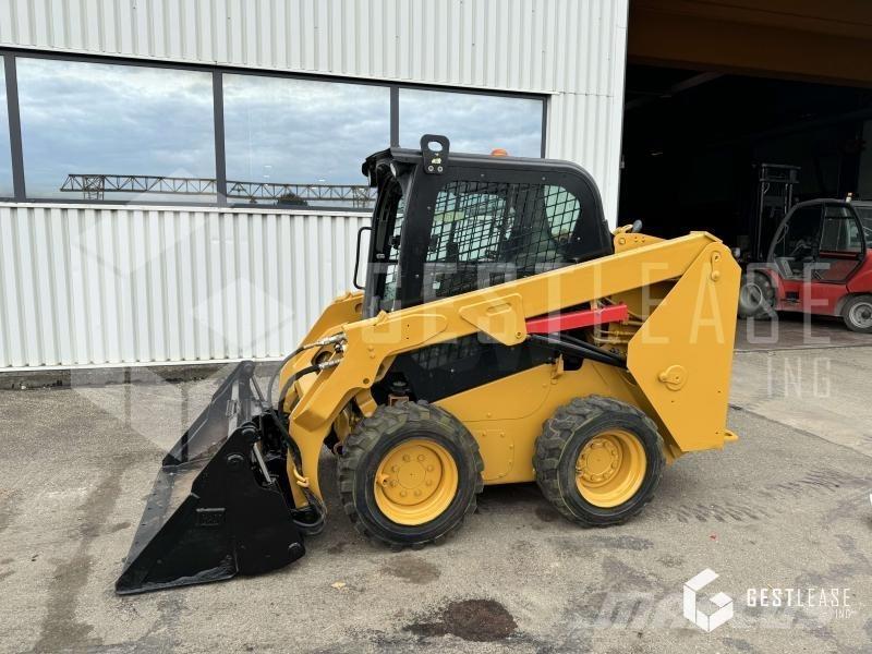 CAT 236D Mini utovarivači