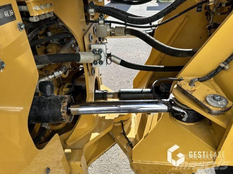 CAT 966M Utovarivači na kotačima
