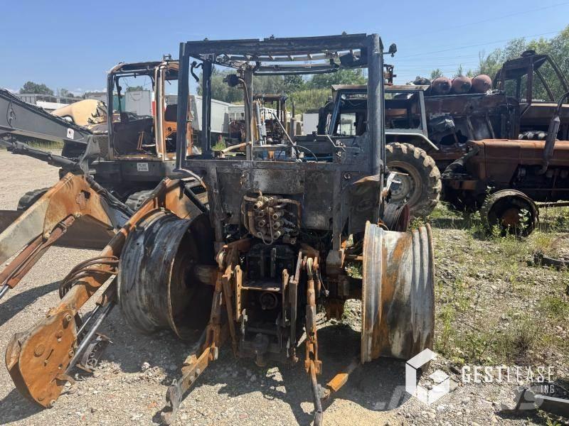 CLAAS Axos 340 Traktori