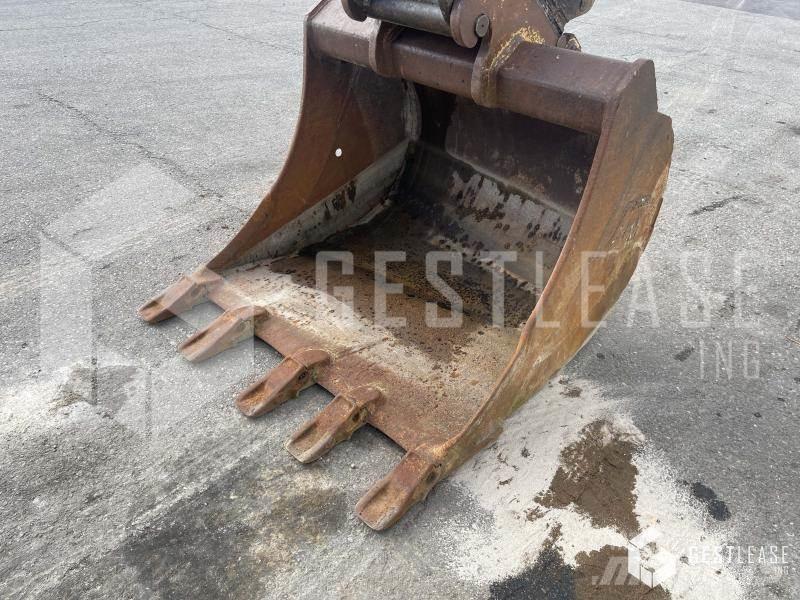 Doosan DX235LC Bageri gusjeničari