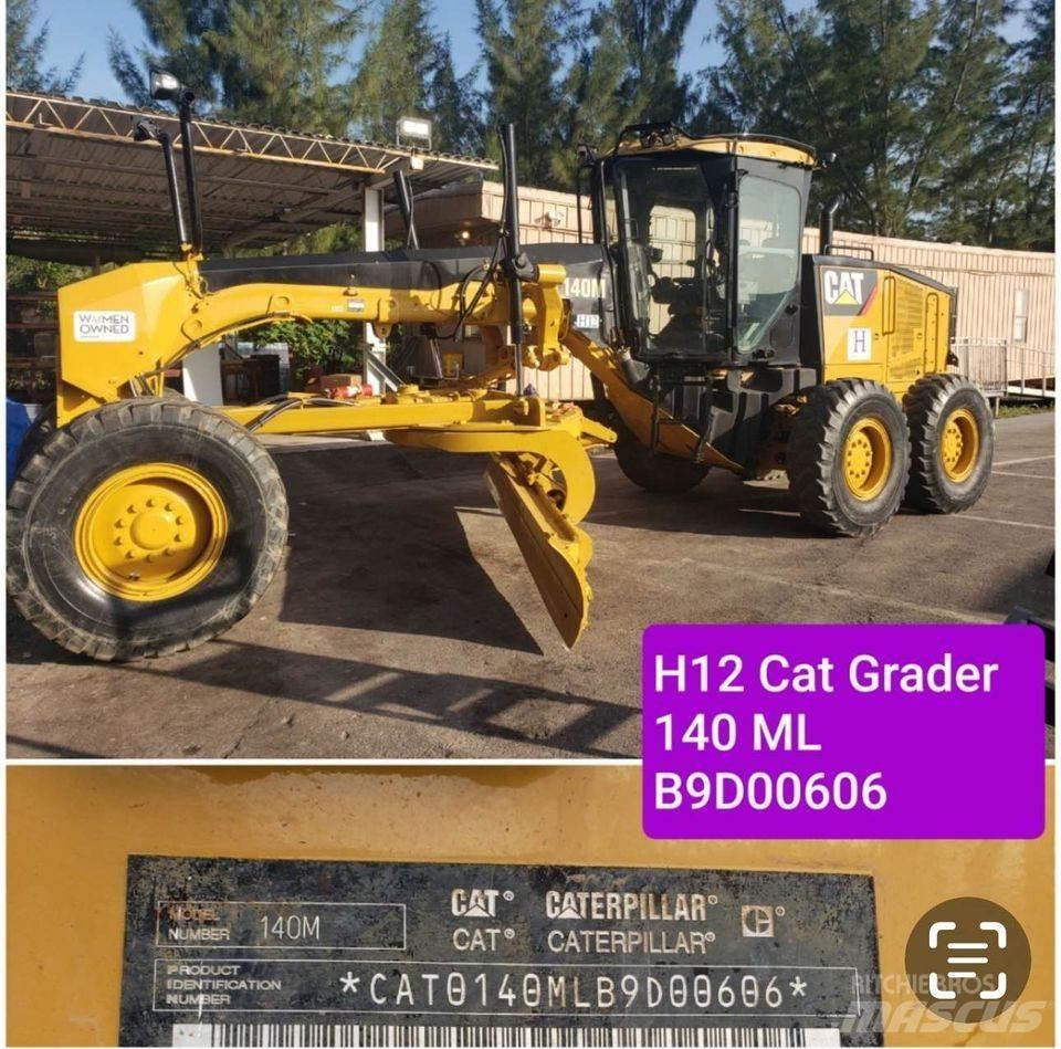 CAT 140M Buldožeri gusjeničari