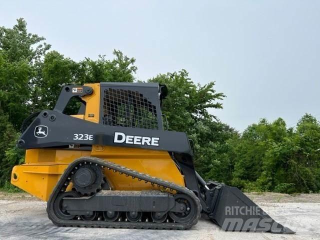 John Deere 323E Skid steer mini utovarivači