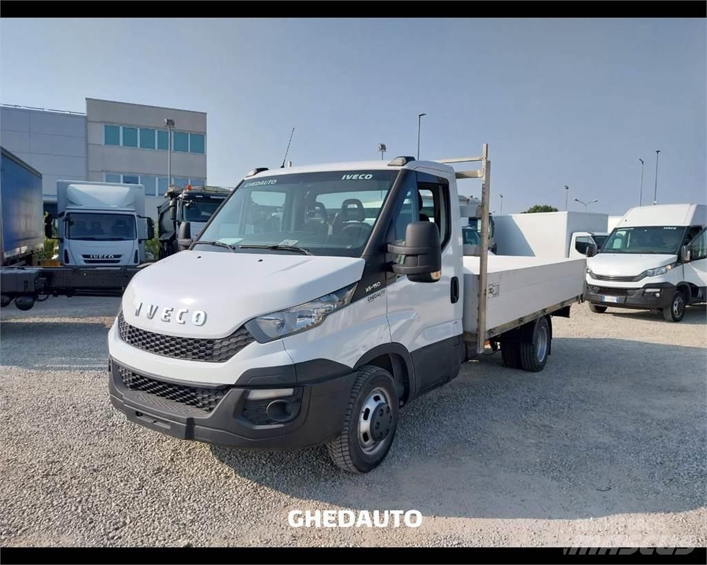 Iveco 35C15 Sanduk kombiji