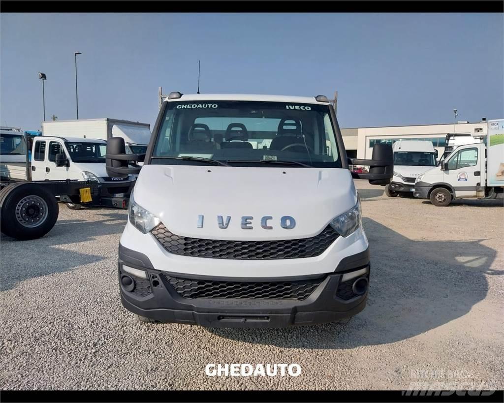 Iveco 35C15 Sanduk kombiji