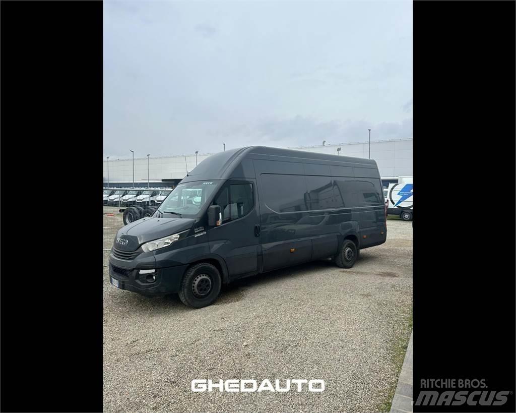 Iveco 35S16 Sanduk kombiji
