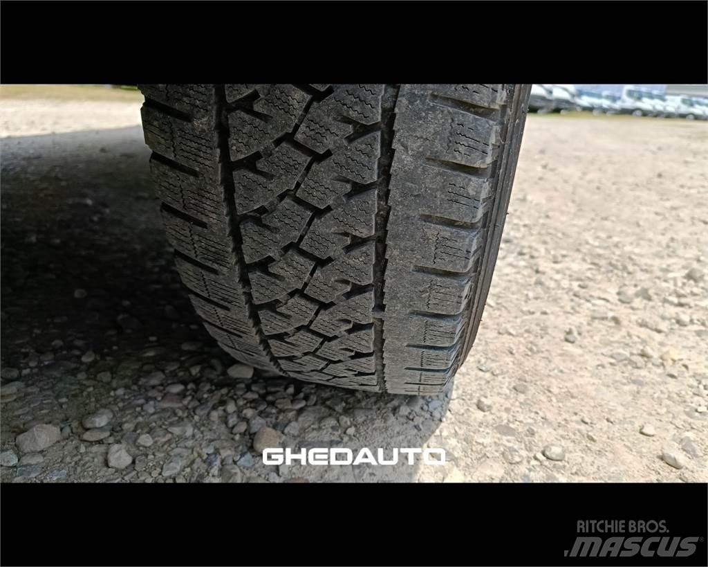 Iveco 35S16 Sanduk kombiji