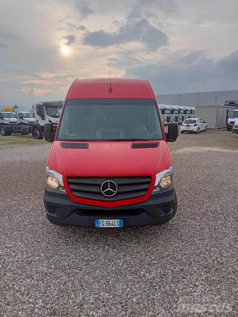 Mercedes-Benz SPINTER Sanduk kombiji
