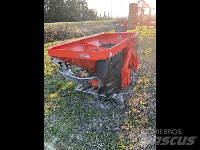 Kuhn AXIS 20.1W Rasipači mineralnog  gnojiva