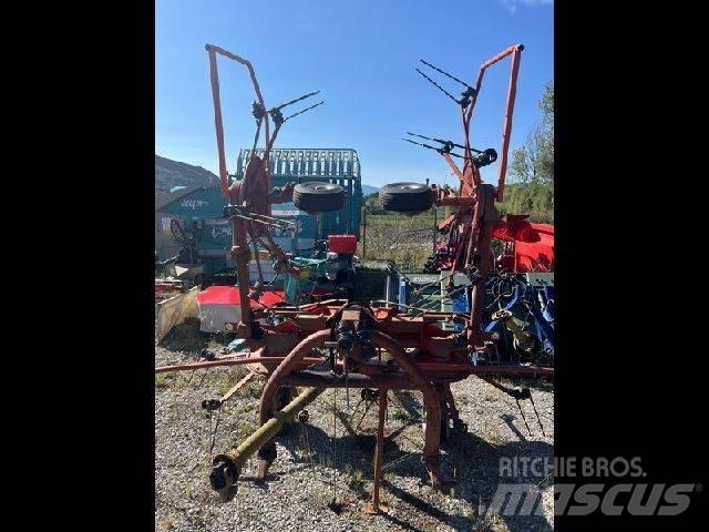 Kuhn GF5001MH Okretači i sakupljači sijena