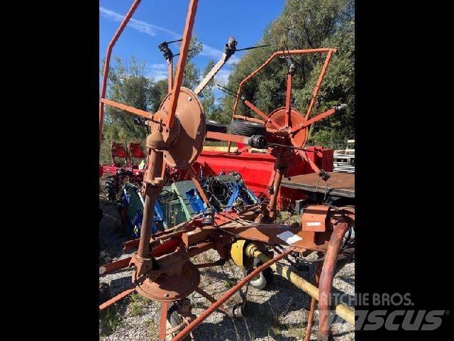 Kuhn GF5001MH Okretači i sakupljači sijena