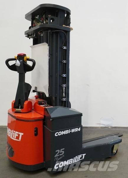 Combilift WR4 Viličari sa 4-stranskim dohvatom