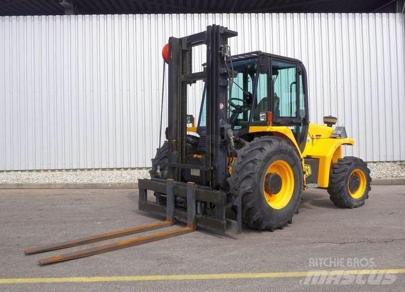 JCB 940-4 Terenski viličar