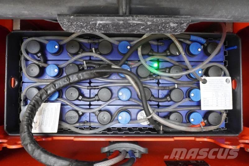 Linde D 12 133 Samopogonski ručni viličari