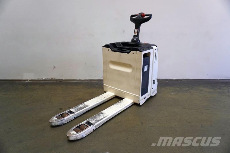 Linde T 30 131 Nisko podizni električni viličar