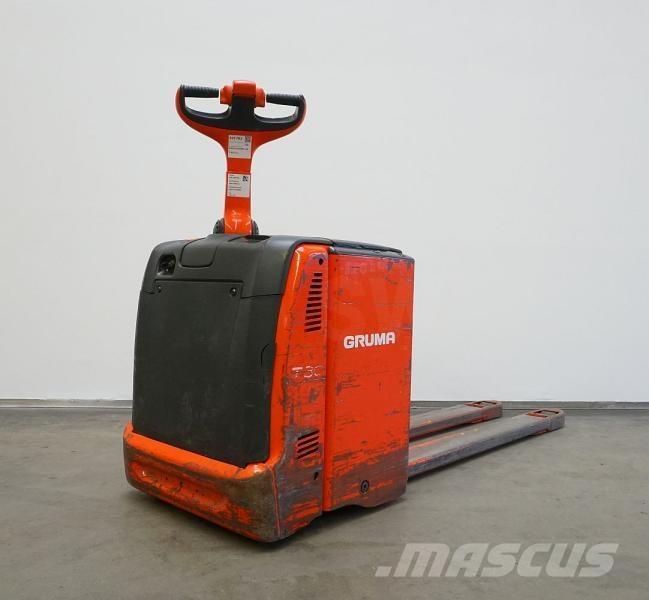 Linde T 30 131 Nisko podizni električni viličar