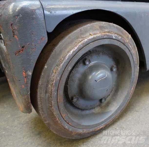 Toyota 6FBRE12 Viličari sa pomičnim stupom