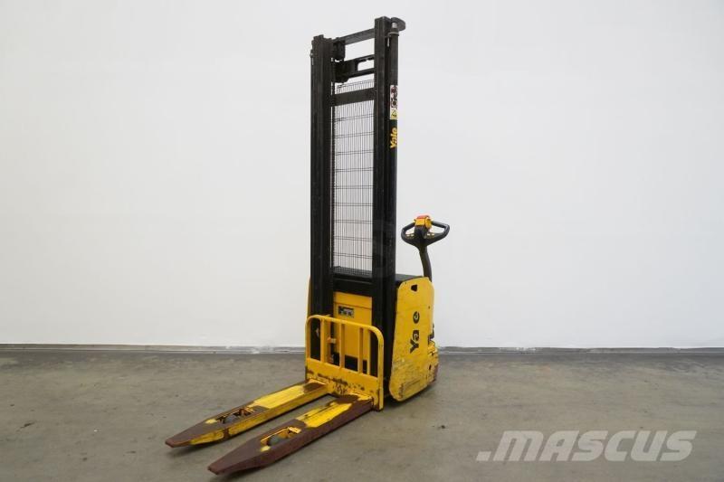 Yale MS12AC Samopogonski ručni viličari