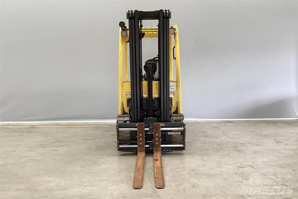 Hyster J2.5XN Električni viličari