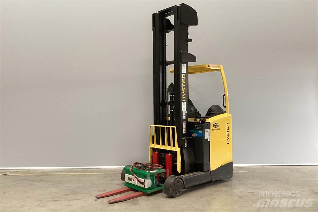 Hyster R1.4 Viličari sa pomičnim stupom