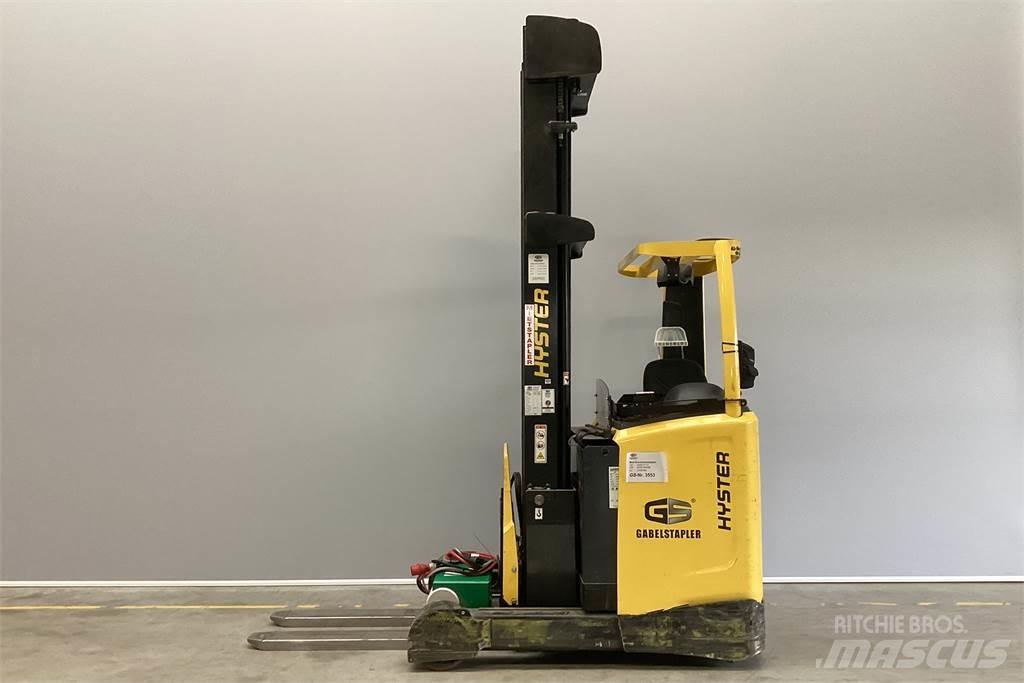 Hyster R1.6 Viličari sa pomičnim stupom