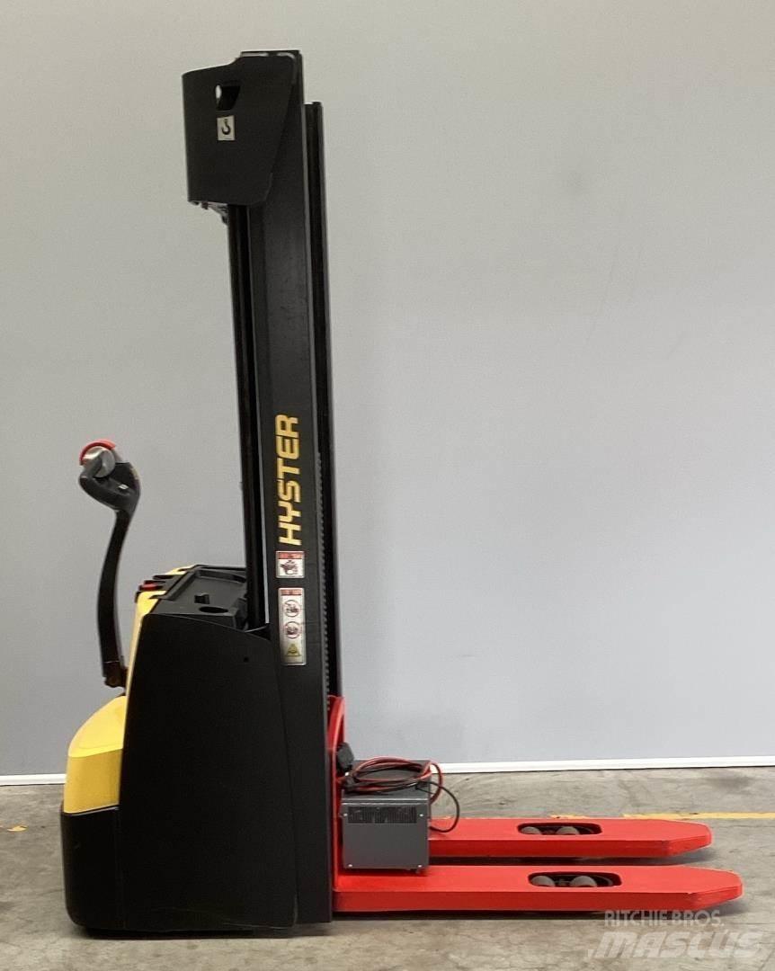 Hyster S1.4 Ručni električni viličar