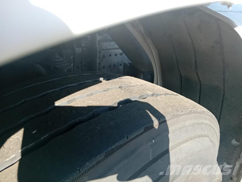 Iveco 330.36 Demontažnii kamioni za podizanje kabela