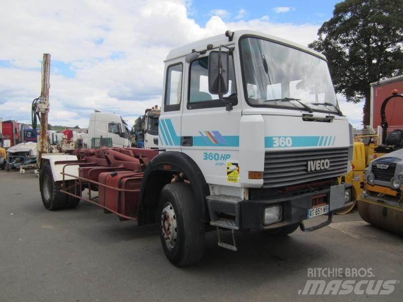 Iveco Unic Demontažnii kamioni za podizanje kabela