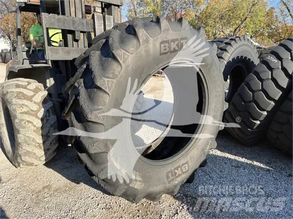 BKT 710/70R42 Građevinarstvo – ostalo