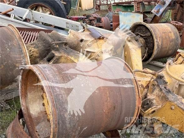 CAT D40D Zglobni demperi