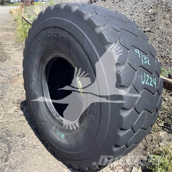  MAXAM 23.5R25 Gume, kotači i naplatci